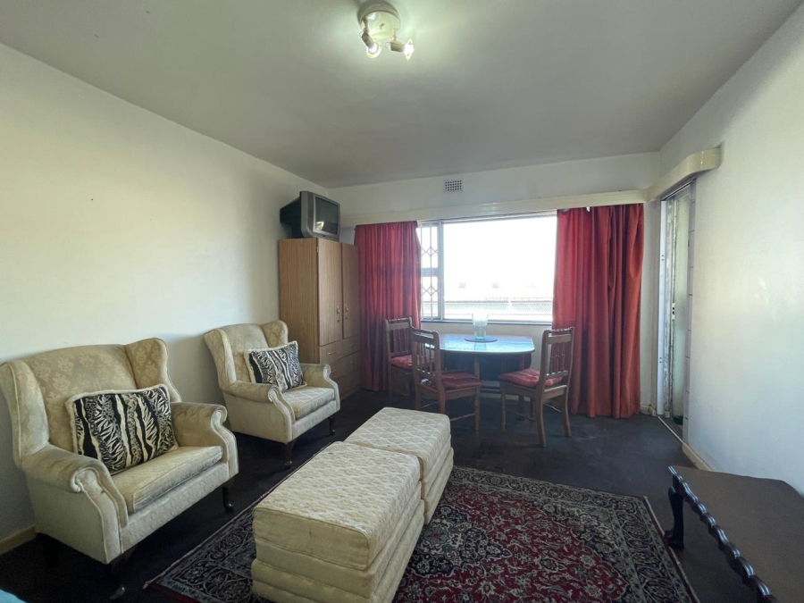 1 Bedroom Property for Sale in Oostersee Western Cape